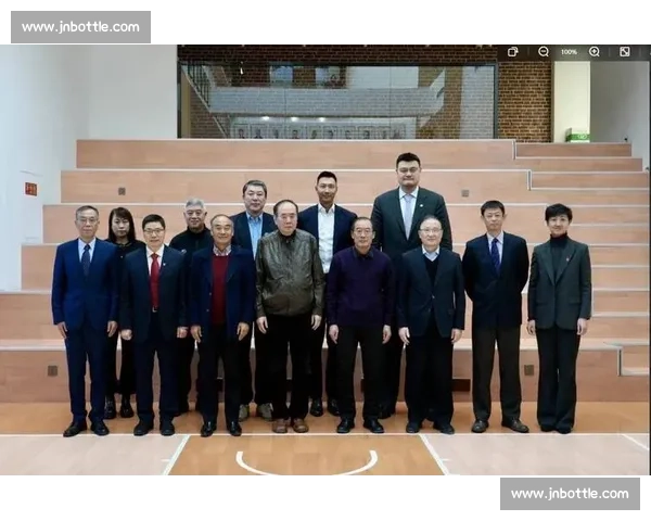 姚明对决易建联中国篮球两代中锋巅峰传承与时代对话的荣耀碰撞史 姚明对决易建联中国篮球两代中锋巅峰传承与时代对话的荣耀碰撞史